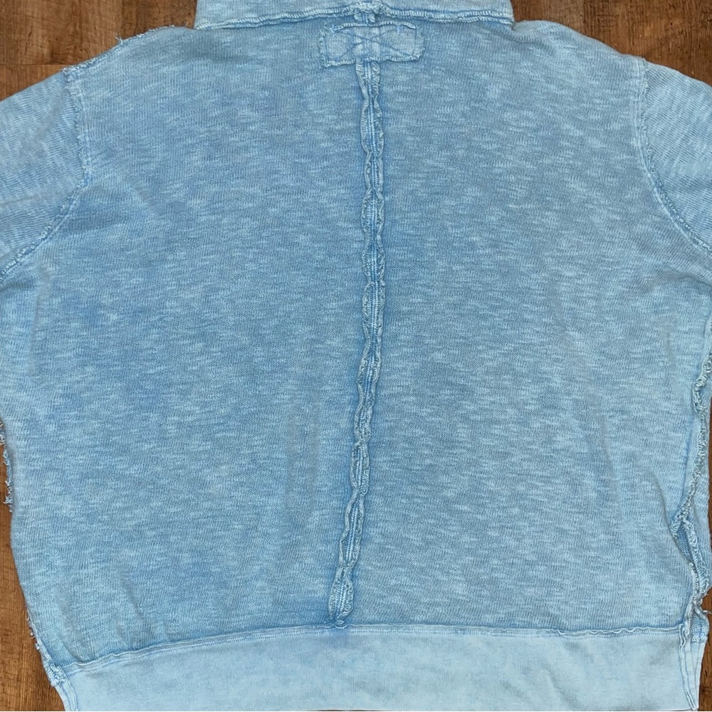 We The Free Free People Timmy Turtleneck Blue Oversized Sweater Women’s Large - Picture 4 of 13